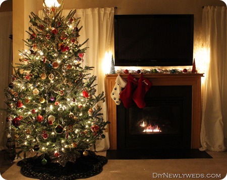 christmas-tree-and-mantle