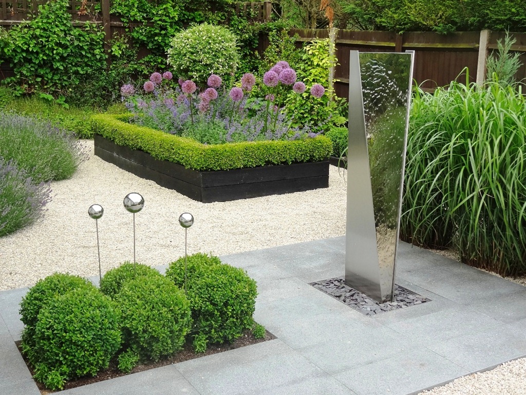 [Village%2520Garden%2520Show%252011%255B3%255D.jpg]