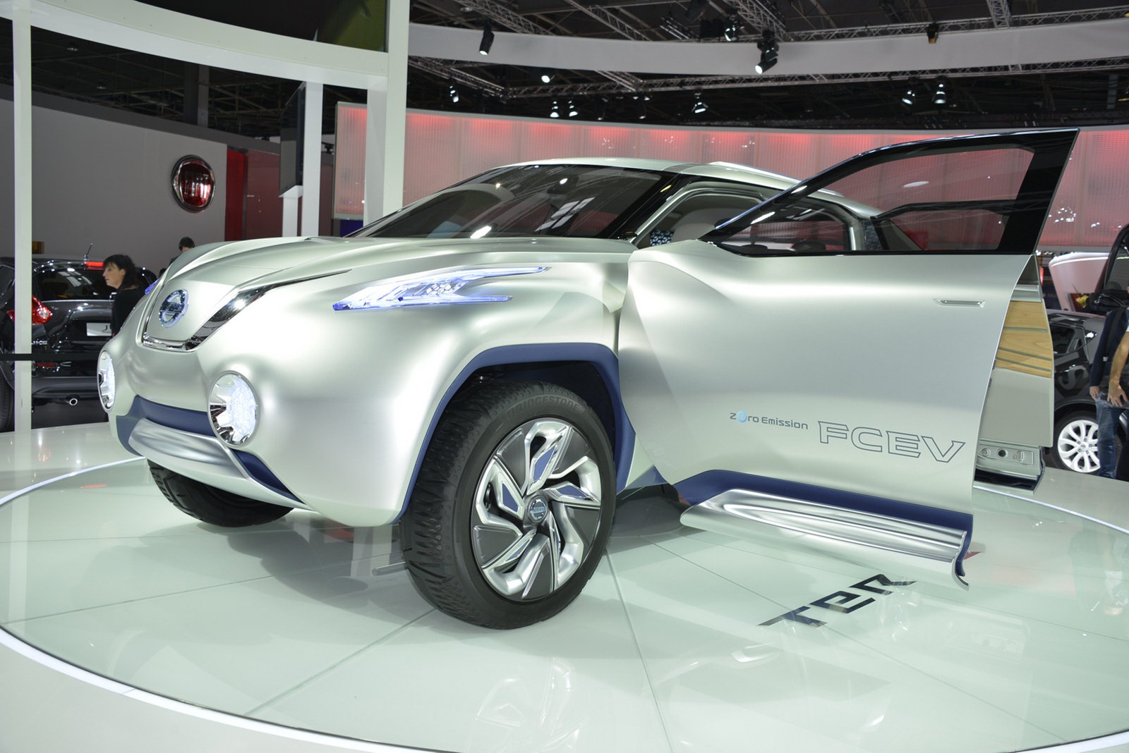 [Nissan-TeRRa-29%255B2%255D.jpg]