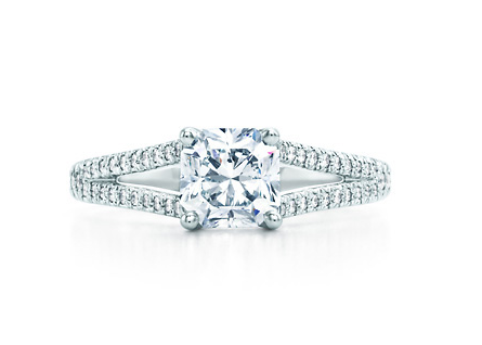 The Lucida ring is marked by a patented mixed-cut diamond with wide corners and split shank setting. The Lucida ring is marked by a patented mixed-cut diamond with wide corners and split shank setting.