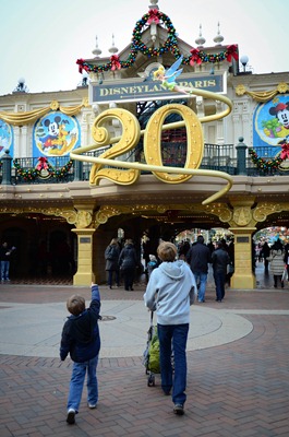 Disney Friday 8