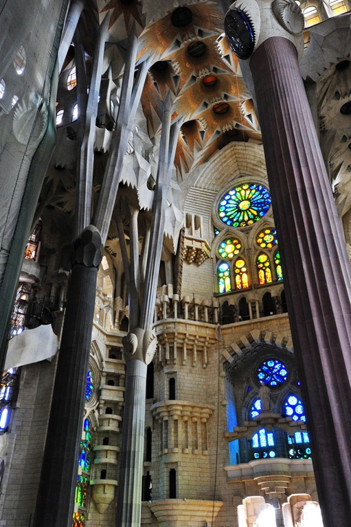 [Sagrada-Familia-Barcelona26.jpg]