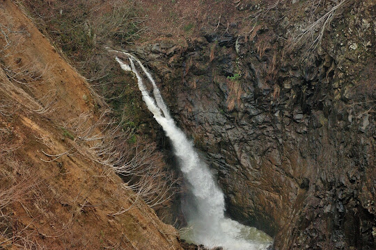 関の不動滝(大滝)
