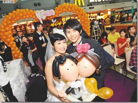 McDonald para celebrar una bodaS en Hong Kong McDonald para celebrar una bodaS en Hong Kong