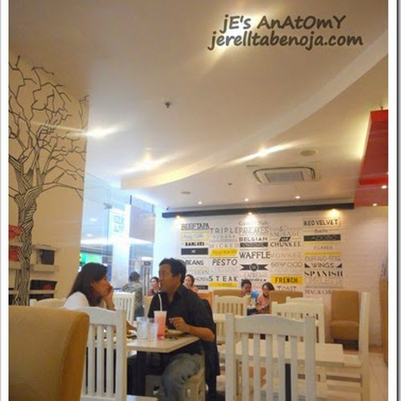 Restaurant Review The Wicked Waffle at SM Manila jE's AnAtOmY