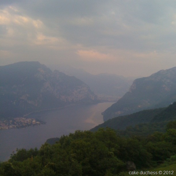 [39f2983cc4d411e19ab222000a1e8819_7%255B6%255D.jpg&description=Silent Sunday Italy: Ristorante La Madonnina')]