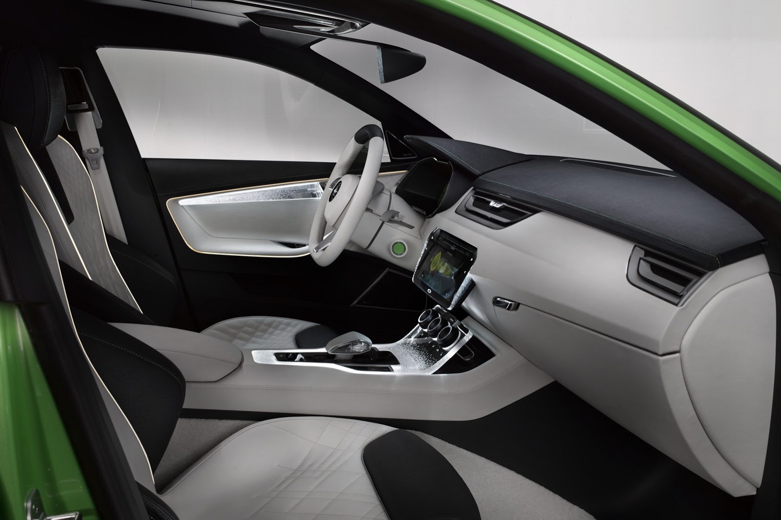 Skoda-Vision-C_6%25255B2%25255D.jpg