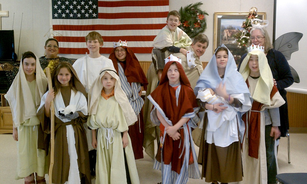 [Nativity%2520characters%2520at%2520Lifeway%2520copy%255B4%255D.jpg]