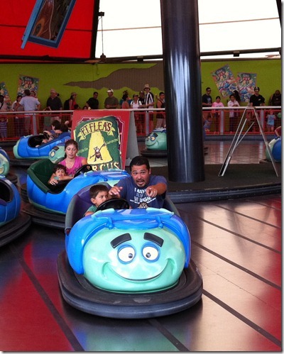 [9.11.12-bugsland-bumper-bugs-dad-gia.jpg]
