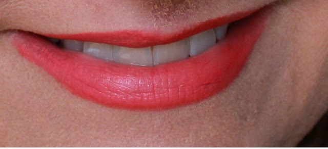 Revlon Super Lustrous Lipstick Snow Peach Lips