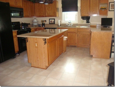 [Reader-kitchen-island-before-pic10.jpg]