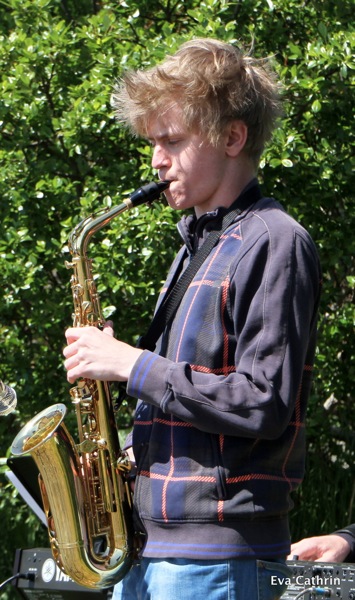 IMG 4925 001