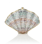 Wouldn't this Judith Leiber shell minaudiere be perfect for a seaside affair? Wouldn't this Judith Leiber shell minaudiere be perfect for a seaside affair?