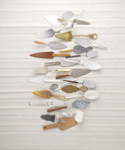 The natural world has frequently made its way to the table, in the form of dessert servers crafted from materials such as horn, ivory, and wood. The minimalist example, sixth from bottom, was made entirely from horn in Italy. The natural world has frequently made its way to the table, in the form of dessert servers crafted from materials such as horn, ivory, and wood. The minimalist example, sixth from bottom, was made entirely from horn in Italy.