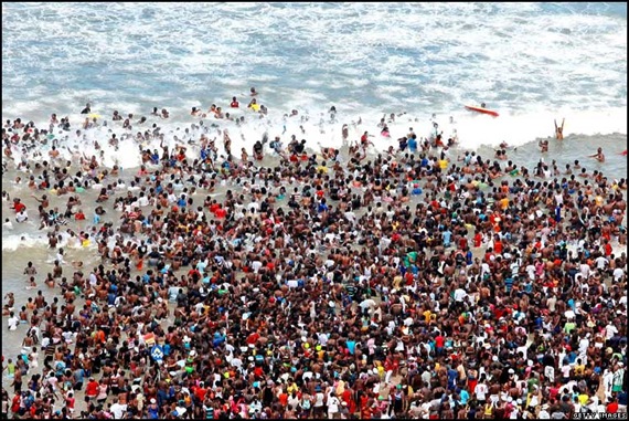 DURBAN BEACH FRONT HOLIDAY DEC