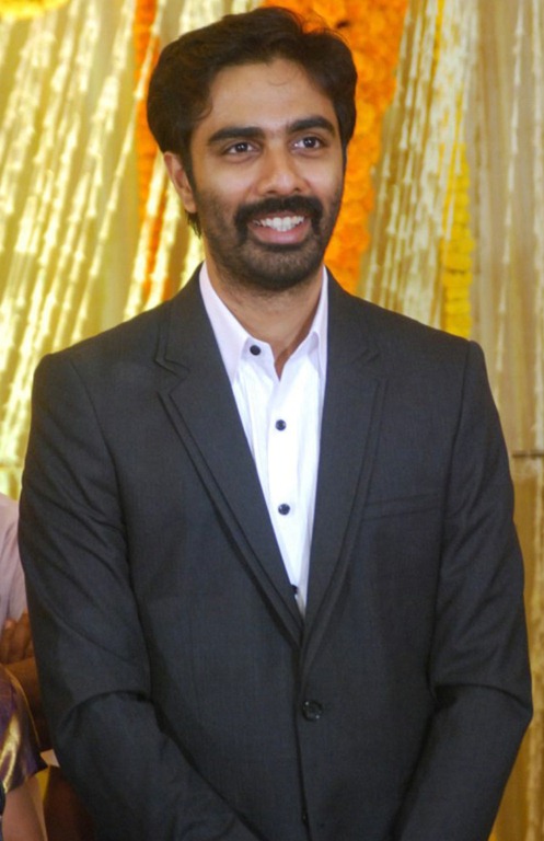 [tamil_actor_veera_bahu_wedding_reception_pic%255B3%255D.jpg]