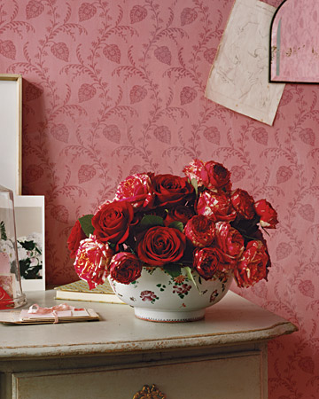 Rome Dome Centerpiece. (marthastewart.com)