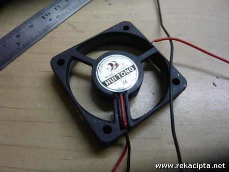 Rekacipta.net - Projektor Laser 03 Rekacipta.net - Projektor Laser 03