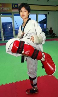 Elaine Teo