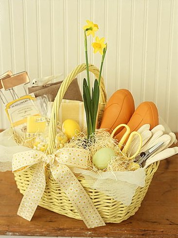 Make someone feel really special this Easter by creating a custom gift basket. This color coordinated gardener's basket is lovely. (Martha Stewart Living, April 2000) Make someone feel really special this Easter by creating a custom gift basket. This color coordinated gardener's basket is lovely. (Martha Stewart Living, April 2000)