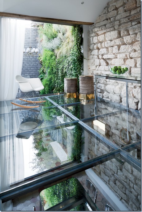 rue-vignon-upstairs-glass-floor