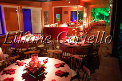 Fotos do evento Casamento Karen e Reynaldo no Recanto do Barão. Foto numero 05 da cerimonialista Liliane Cariello, do Rio de Janeiro, RJ, que faz cerimonial de casamentos, cerimonial de eventos, cerimonial de festas, cerimonial de 15 anos, cerimonial de bodas, cerimonial de eventos sociais, cerimonial de aniversários, decoração de casamento, decoração de festas de 15 anos, decoração de eventos sociais, decoração de aniversários, buffet de casamento, buffet de 15 anos, buffet festas, buffet eventos e assessoria cerimonial. cerimonial casamento cerimonialista eventos casamentos rio festa buffet 15 anos niteroi festas de janeiro rj revista fotos decoração mesa arranjos flores ar livre
