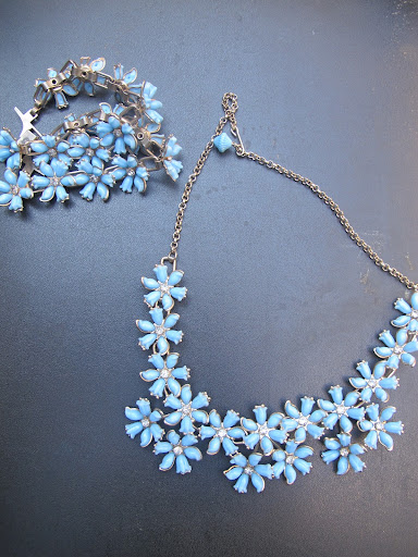 The bracelet came in a set with this necklace. Just beautiful!