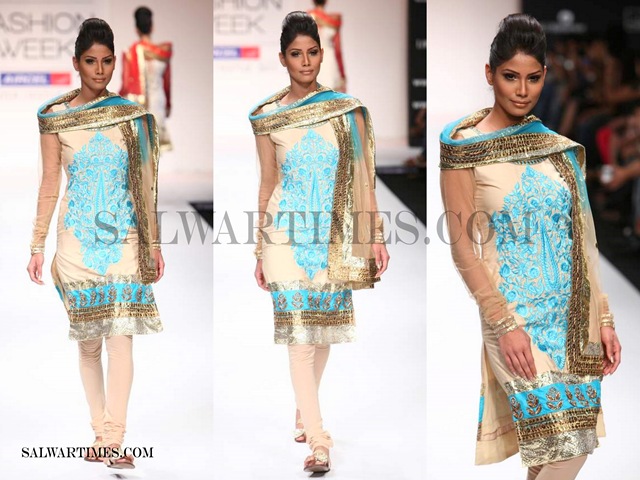 [Payal_Kapoor_Lakme_Fashion_Week_2011%2520%25282%2529%255B3%255D.jpg]