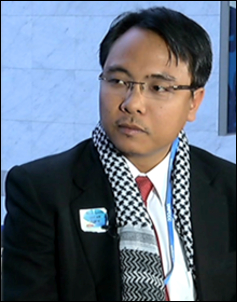 Yeb Sano, the lead negotiator for the Philippines at the COP 19 Climate Talks and has pledged a hunger strike in solidarity with victims of Typhoon Haiyan. Photo: 350.org