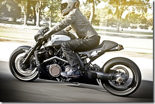 Yamaha VMAX by Roland Sands   (1)