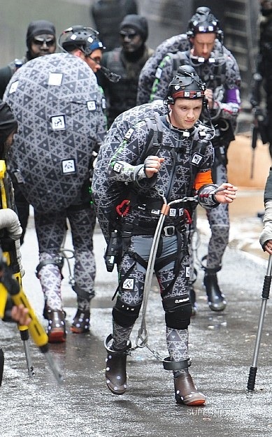 First Look at Pre-CGI Turtles and the Foot Clan in Teenage Mutant Ninja Turtles! 09