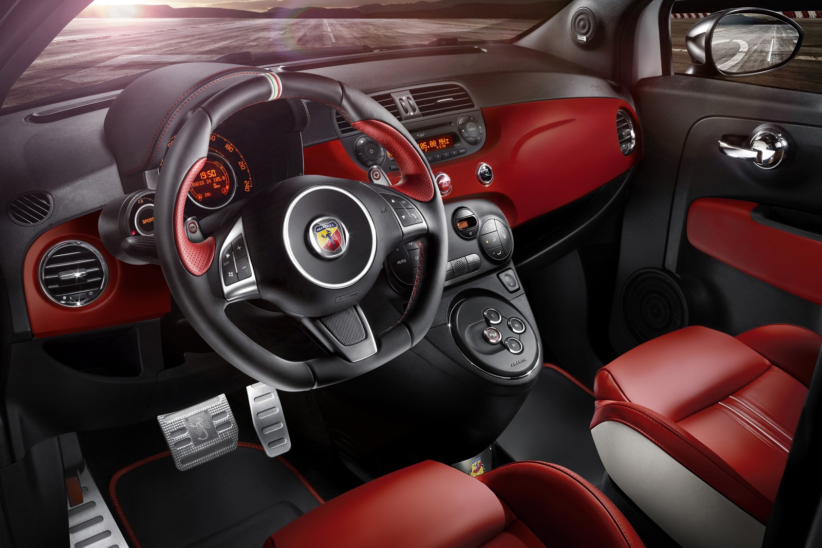 [Abarth-595-50th-Anniversary-Edition-8%255B3%255D.jpg]