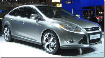 2012_Ford_Focus_sedan_front_--_2010_DC
