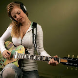 kelli381280x1024.jpg
