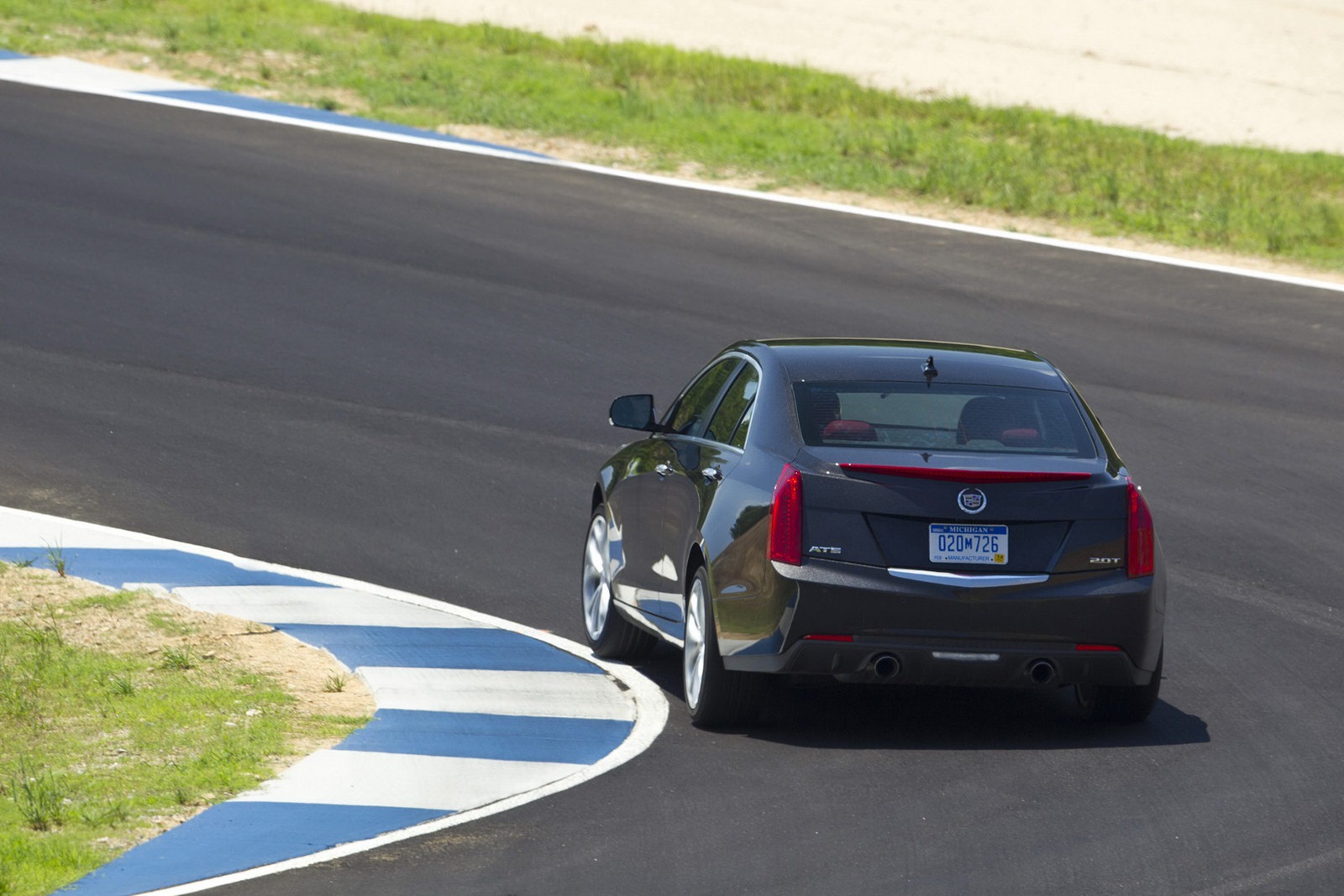 [2013-Cadillac-ATS-54%255B2%255D.jpg]