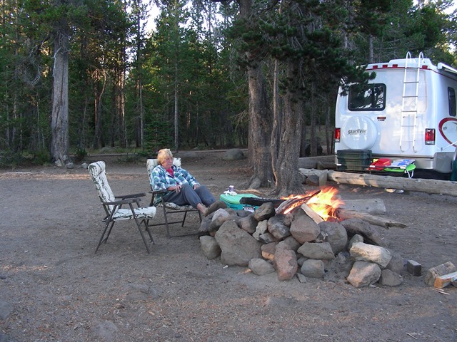 [04camping%25209-4-2006%25206-48-45%2520PM%255B2%255D.jpg]