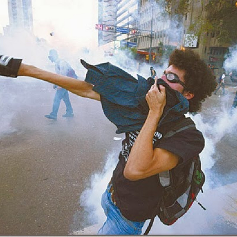 Venezuela: Otros dos muertos agravan la crisis y Maduro se debilita