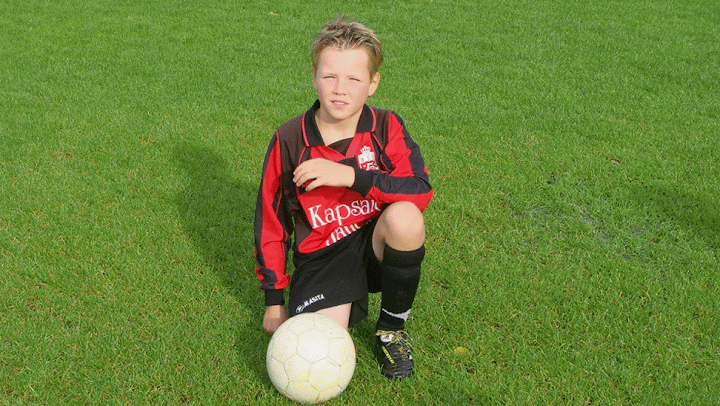 2011 - 07 SEP - WVV E5 TRAINING IN TENUE 05-MOTION.gif