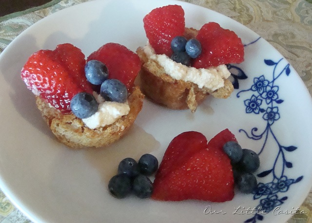 [Stuffed%2520French%2520Toast%2520Sundaes%255B3%255D.jpg]