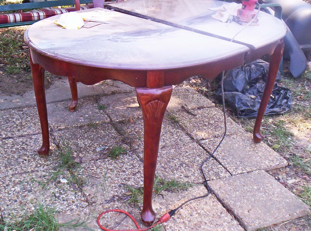 [frenchtablebefore1%255B4%255D.jpg]