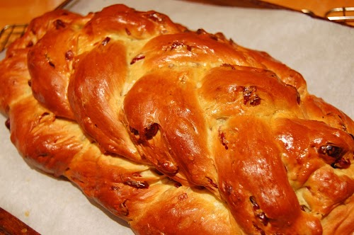 Cranberry-Walnut Celebration Bread 6554662683_5c04080045_o.jpg