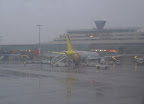 Chegada ao aeroporto de Köln. Muito frio e chuva!! - 16/02/09