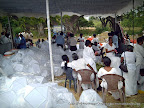 Preparing Pahan Koodu (lanterns)