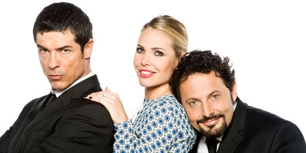 [Le-Iene-2012-Ilary-Blasi-Enrico-Brig%255B2%255D.jpg]