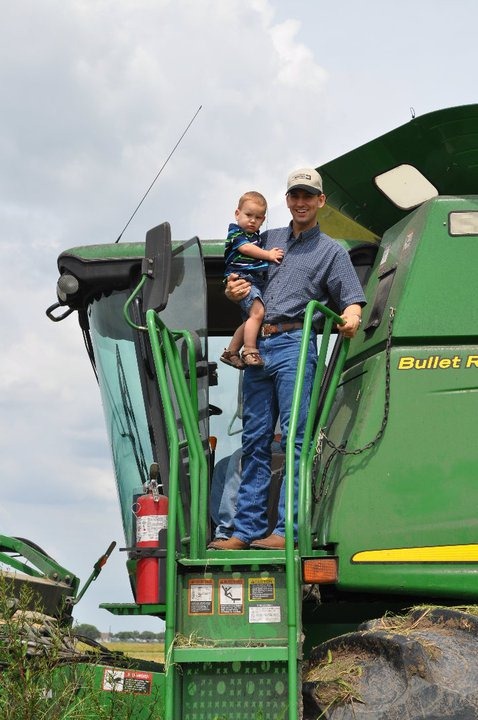 [Daddy%2520%2526%2520Trenton%2520Rice%2520Field%255B3%255D.jpg]