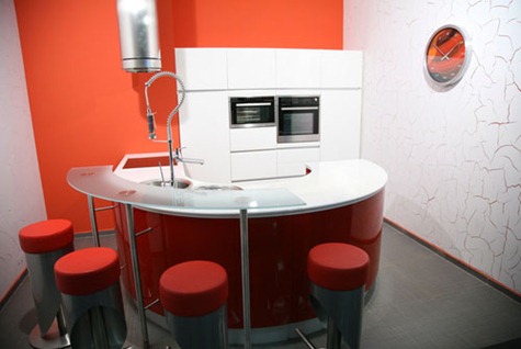 cocina pequeña roja
