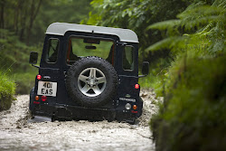 2013-LR-Defender-7%25255B2%25255D.jpg
