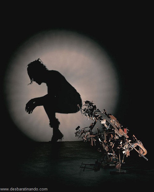 arte das sombras desbaratinando rubbish shadow sculptures tim noble sue webster (5)