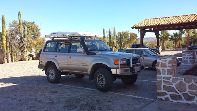 Land Cruiser in Catavina 20131226_115208.jpg