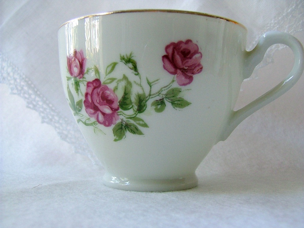 [Teacups%25205%2520pic%255B5%255D.jpg]